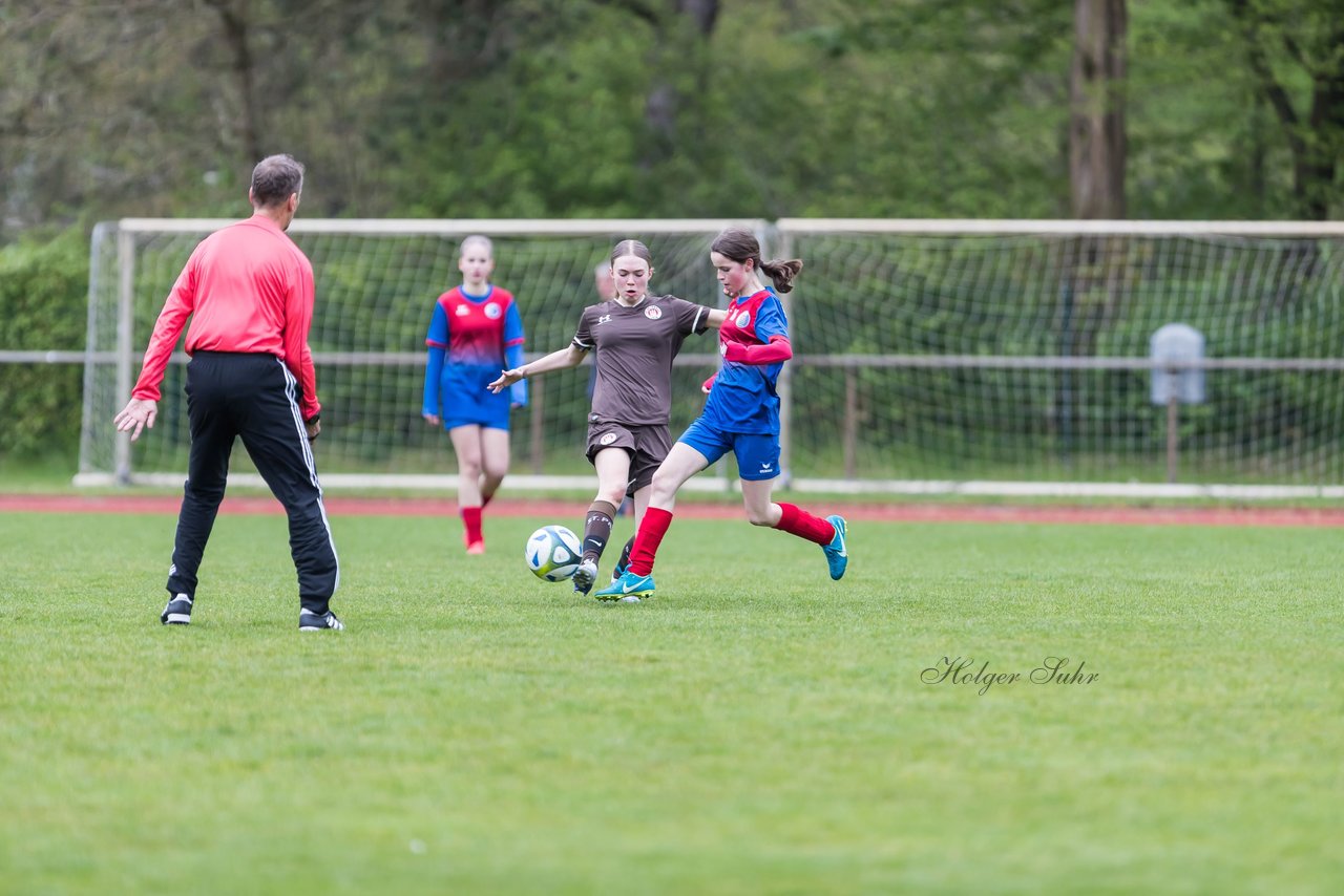 Bild 251 - wCJ VfL Pinneberg3 - St.Pauli : Ergebnis: 2:1